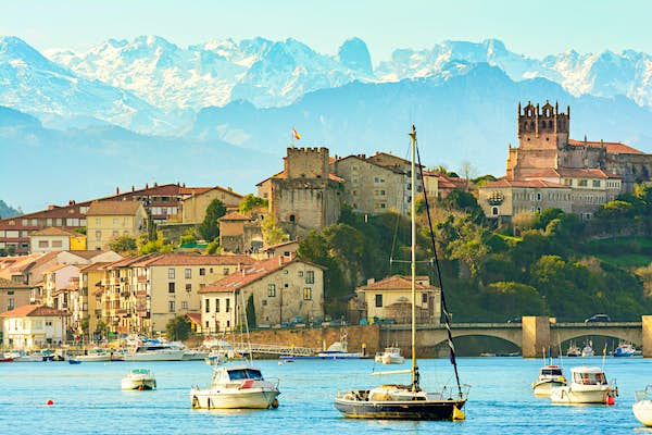 Descubriendo los tesoros de Cantabria a través de visitas guiadas: Una aventura inolvidable