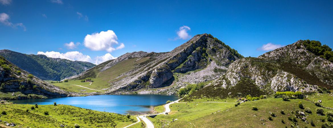 Sumérgete en la vibrante cultura de Asturias y Cantabria