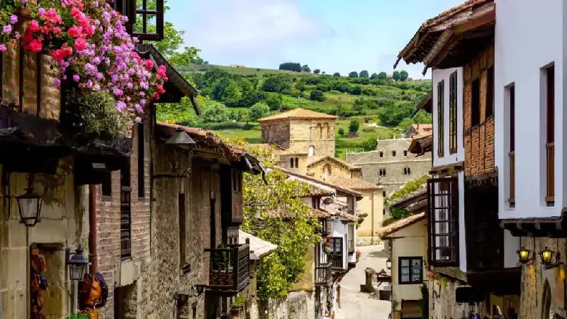 ¿Qué ver en Santillana del Mar en 1 día?