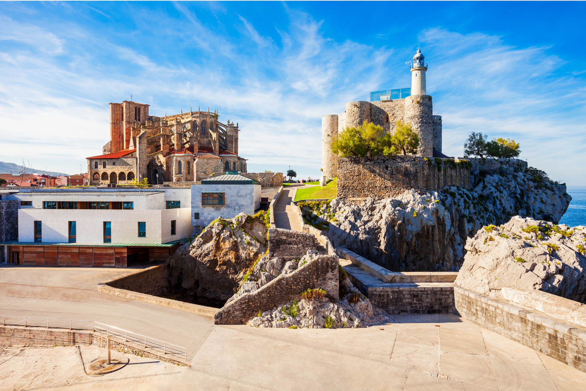 Descubre las actividades que puedes hacer en Castro Urdiales 