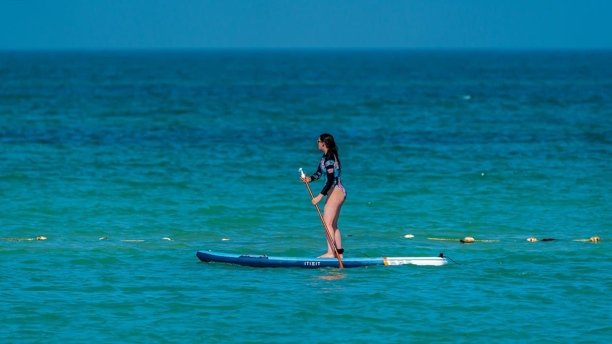 Si te gusta la aventura, descubre Castro Urdiales con Paddle Surf