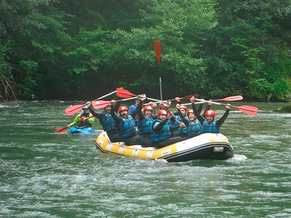 Incluso los grupos grandes pueden disfrutar de las aventuras que Daniel ofrece en Cantabria