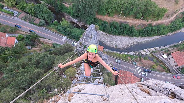 Vía Ferrata La Hermida es otra de las aventuras que no te puedes perder en Cantabria