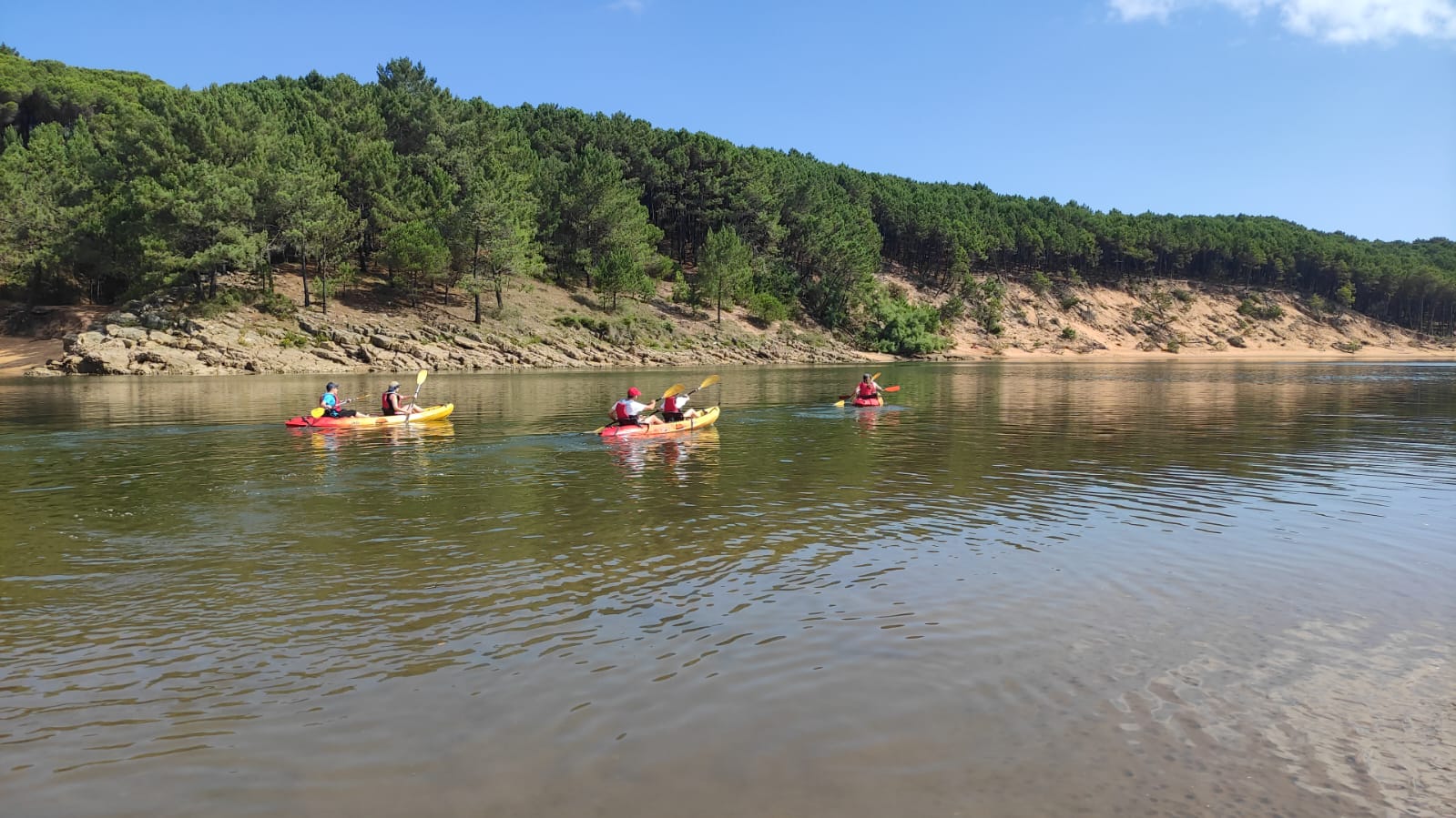 Vive el descenso en canoa en Cantabria