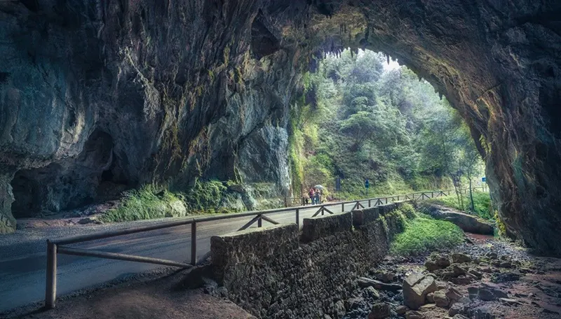 Asturias con adolescente