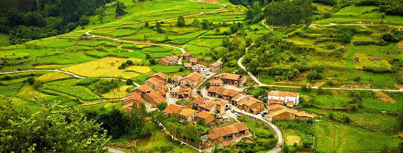 Qué pueblos hay cerca de Bárcena Mayor